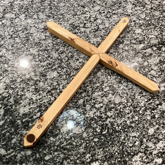 🟤 Beautiful Hand Crafted Solid Wood Large Cross - Excellent Condition - Unique - Picture 14 of 16